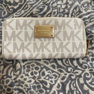 Michael Kors wallet